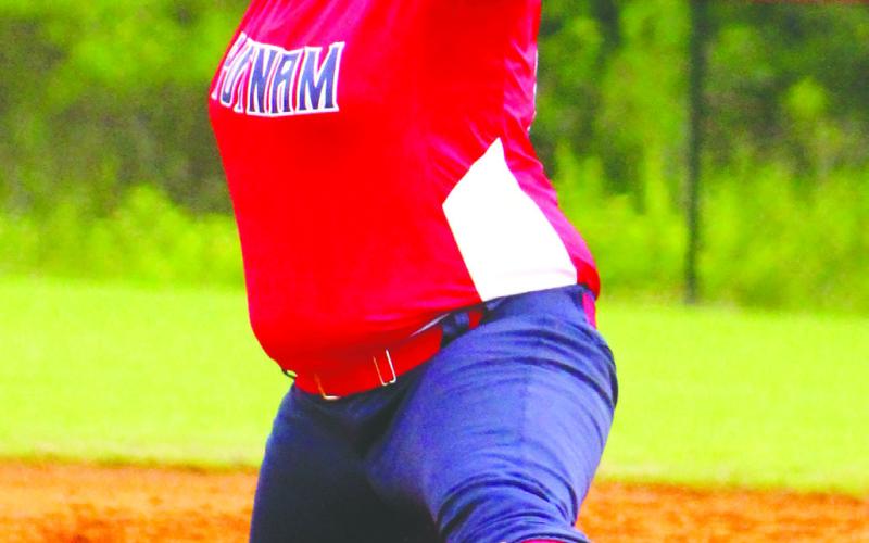 Kaydence Hodges in the circle versus Lamar County. ARELLA CASH/Staff