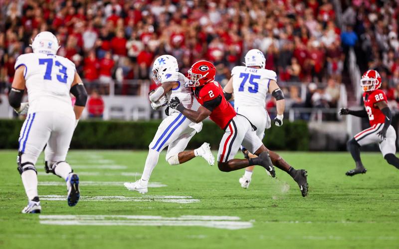 Georgia inside linebacker Smael Mondon Jr. (2) during Georgia’s game against Kentucky on Dooley Field at Sanford Stadium in Athens, Ga., on Saturday, Oct. 7, 2023. (Tony Walsh/UGAAA)