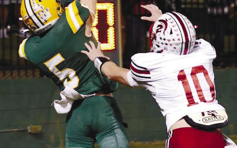 On an outstanding pass from quarterback Ames Johnson early in the second quarter, Gatewood’s Blake Callaway made an equally impressive catch to come down in the end zone for a touchdown. IAN TOCHER/Staff