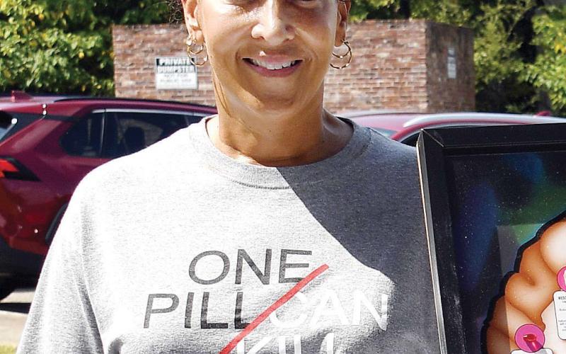 Wanda Wiggins, a community outreach specialist with the U.S. Drug Enforcement Administration, was in Eatonton on Saturday warning of the deadly dangers of fentanyl-laced drugs. IAN TOCHER/Staff
