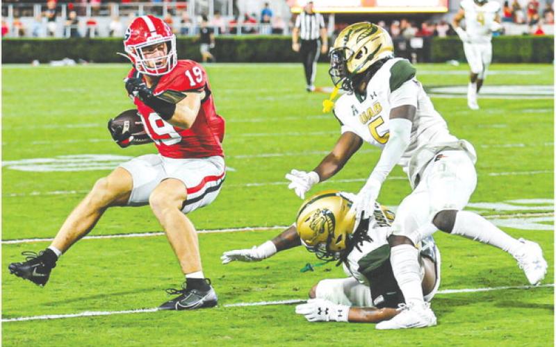 Georgia tight end Brock Bowers leads the team in receptions and receiving yards after Saturday’s win over UAB. CHARLES JORDAN/Contributed