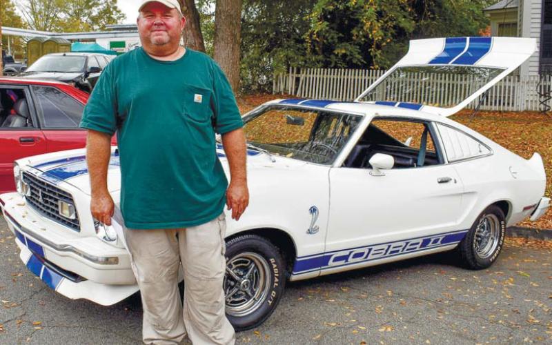Car show raises funds for Putnam CLC