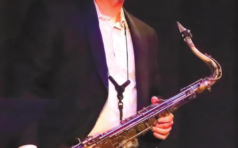PHOTO BY LEIGH LOFGREN