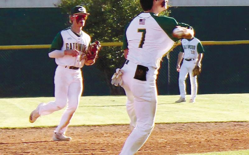 Gators’ junior Ames Johnson (7) makes a play from the left side of the infield. TREY NORRIS/Staff