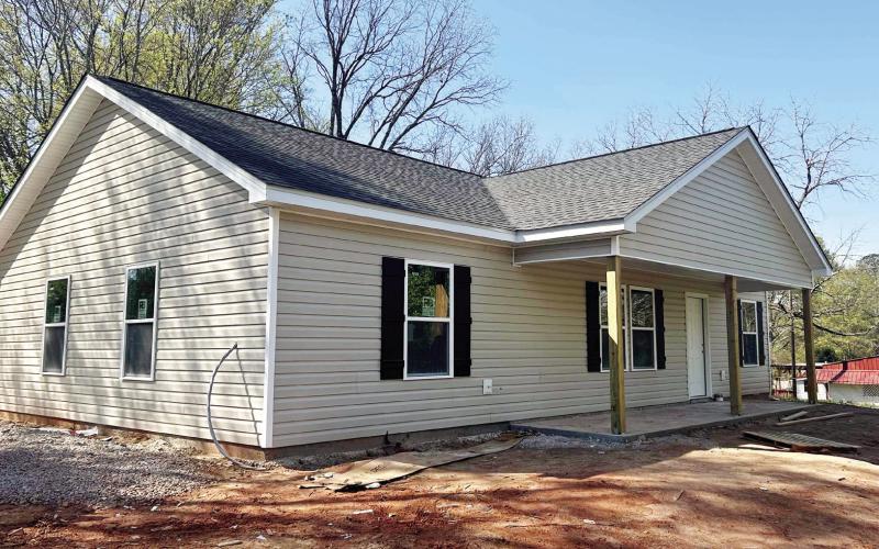 A $25K donation by Publix Charities to Habitat for Humanity of Putnam County means new Habitat homeowners are one step closer to moving into a brand-new, Habitat-built house on the west side of downtown Eatonton. CONTRIBUTED