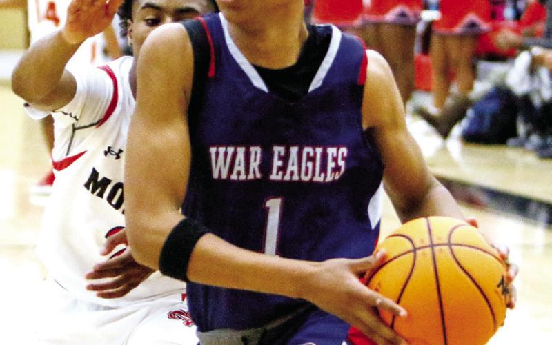 Putnam sophomore Jeremy Banks (1) was named to the All-Region second team. LANCE McCURLEY/Staff