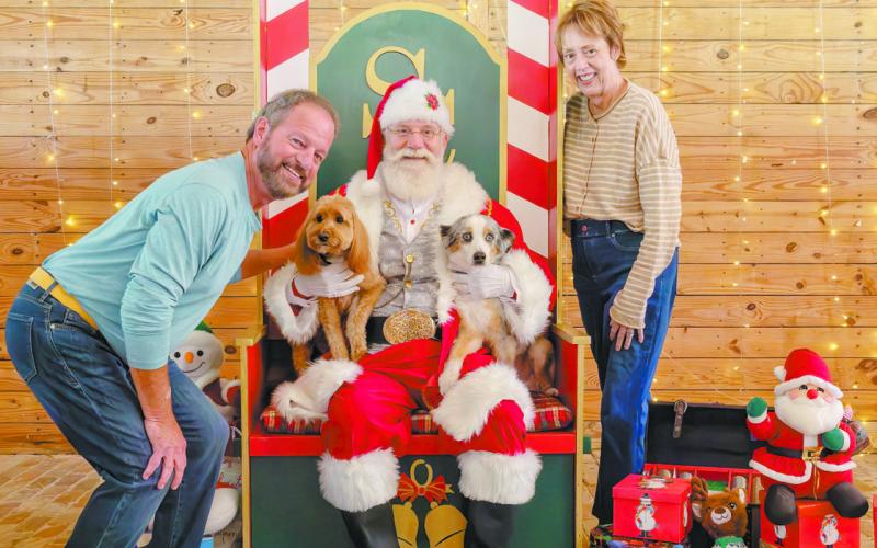 PETS WITH SANTA