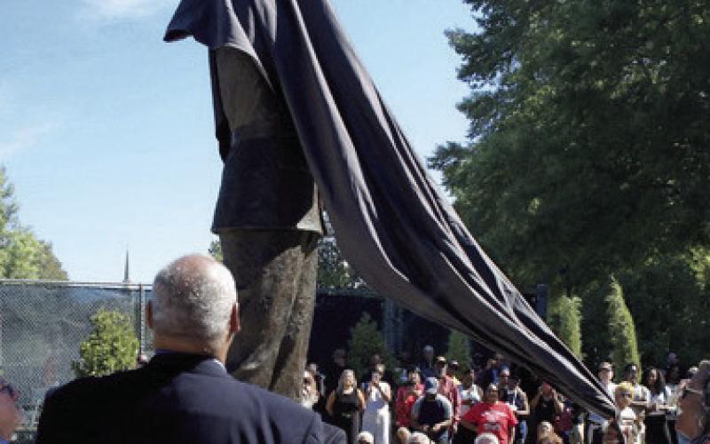 Bronze tribute to hometown hero revealed