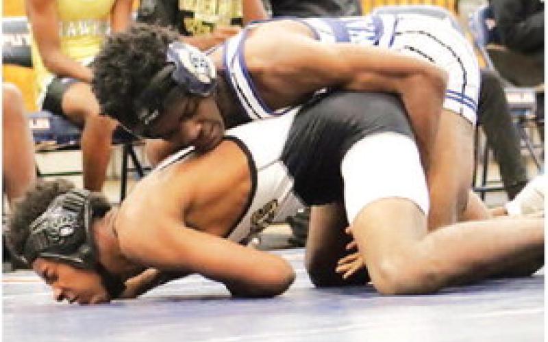 Jonquail Coates gains points against Washington County. ARELLA CASH/Staff
