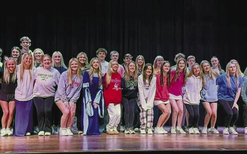 Gatewood music and drama teacher Beth Mappes (far left) joined Gatewood students on The Plaza Arts Center stage Nov.1 after their One Act performance. CANDI MORENO/Contributed