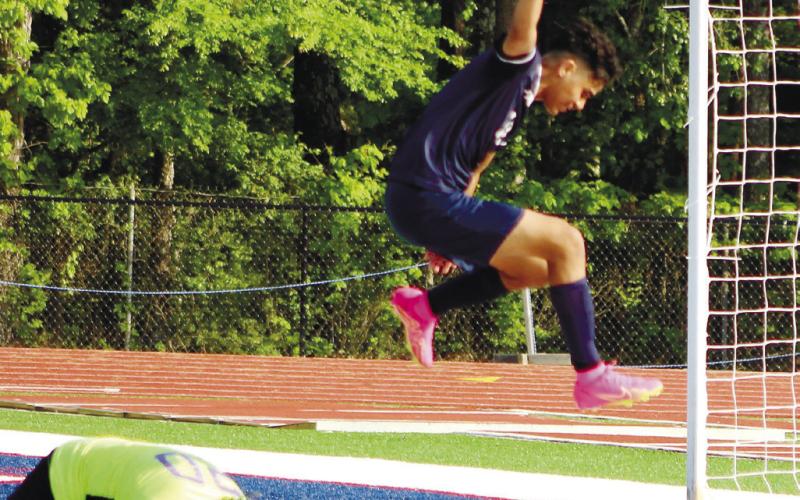 Putnam County’s Walfrey Sanchez (17) has his shot saved by the Panthers’ goalie. ARELLA CASH/Staff