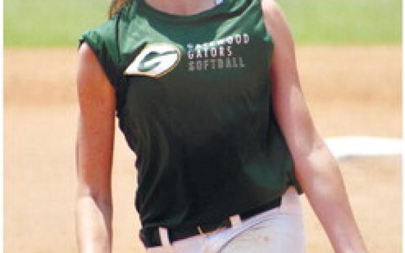 Gatewood’s Riley Roberts sends a pitch from the circle. ARELLA CASH/Staff