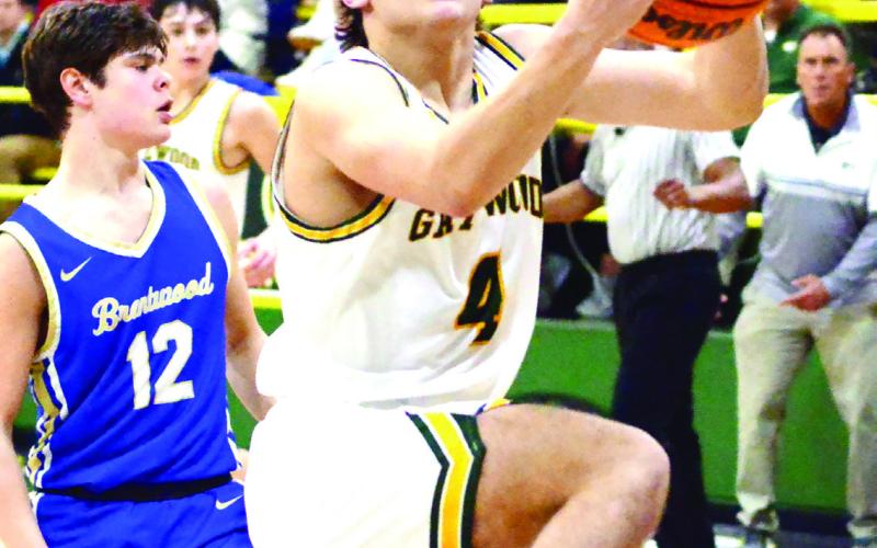 Gatewood coach Don Keiser praised freshman Landon Moreno (4) for his effort in the Gators' win over Brentwood last Friday. IAN TOCHER/Staff