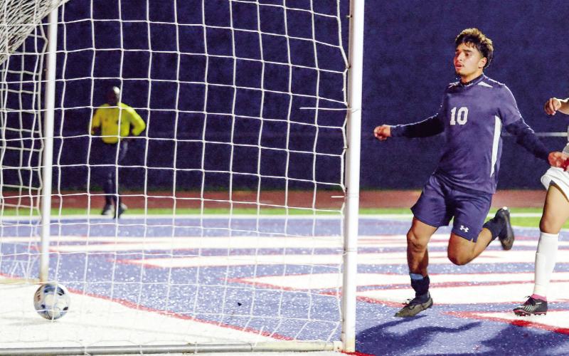 War Eagles’ soccer ready for first-round playoff