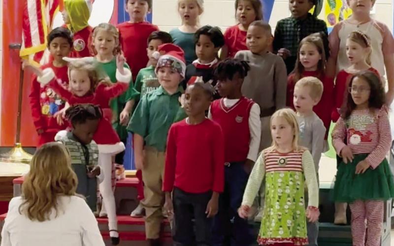 Putnam County Primary School sing at their annual Christmas show. CONTRIBUTED