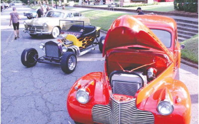 The 1950 Hudson Commodore (third back) of Sylvestore Pennamon took Best Classic honors, while the flamed T-Bucket of Terry Stair won Best Antique and the prestigious People’s Choice award at Taste of Eatonton.