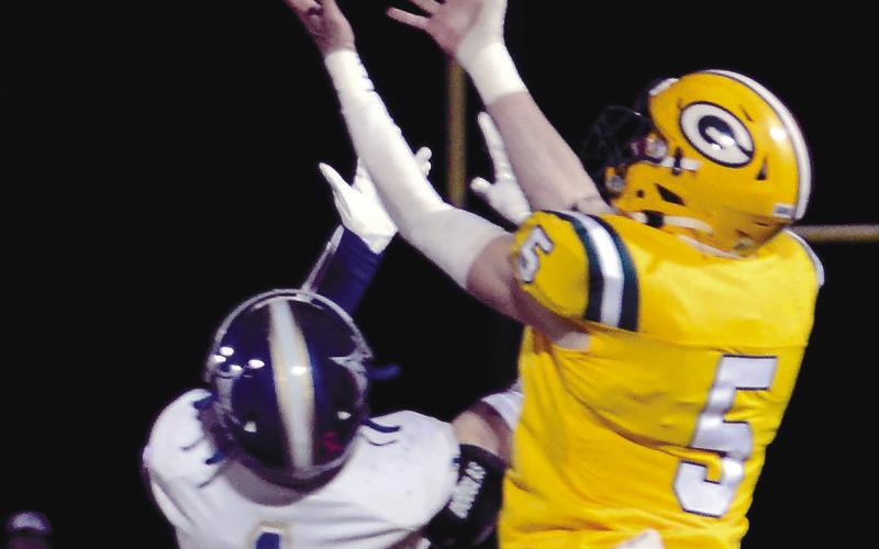 Gatewood senior Blake Callaway (5) made the catch to give the Gators a great scoring position near the end of the first quarter. IAN TOCHER/Staff