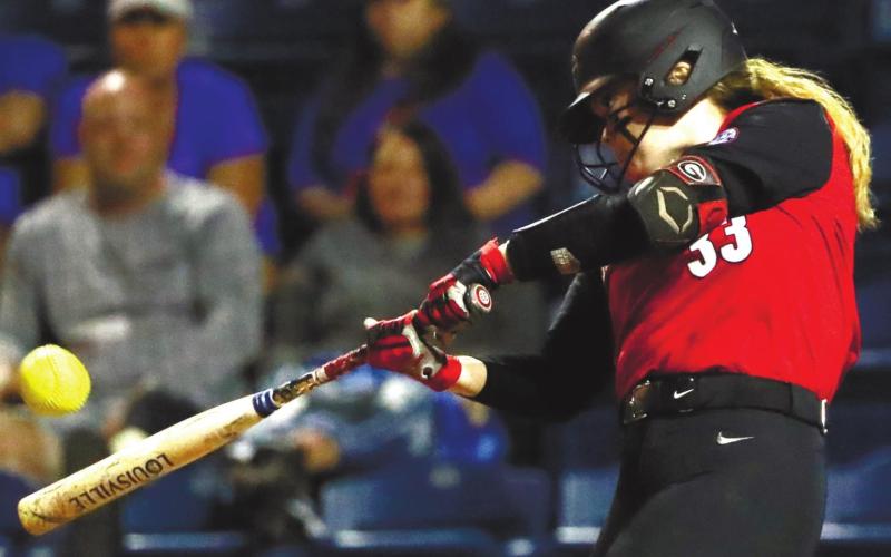 Dawgs softball adds Mosley and Fincher to All-American teams