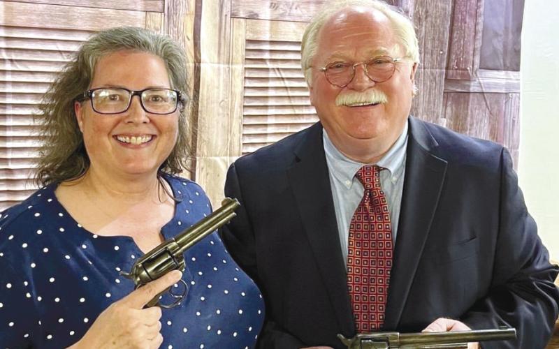 GWM presenter Sheryl McCollum and Putnam County Sheriff Howard Sills share a love of solving difficult cases and crimes. CONTRIBUTED