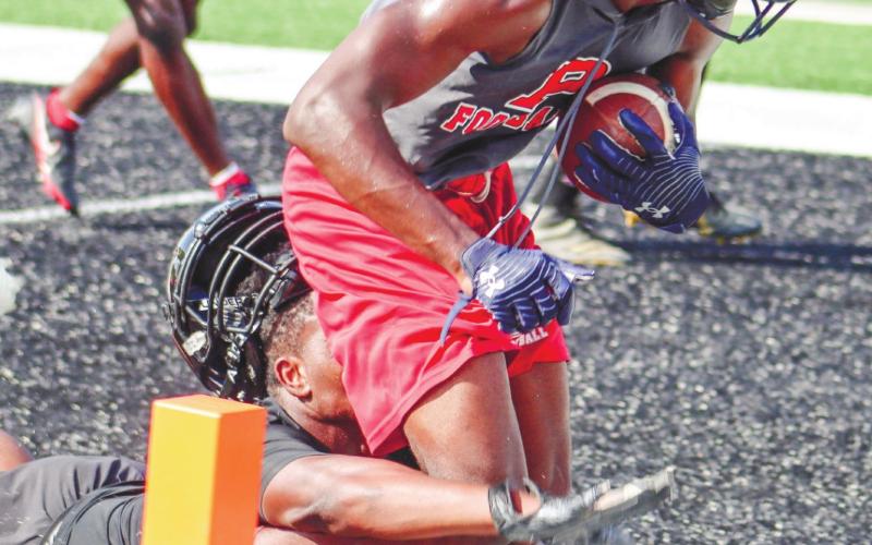 War Eagles football plays 7-on-7 at Baldwin County