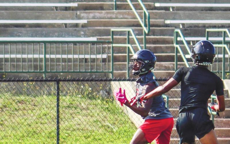 War Eagles football plays 7-on-7 at Baldwin County