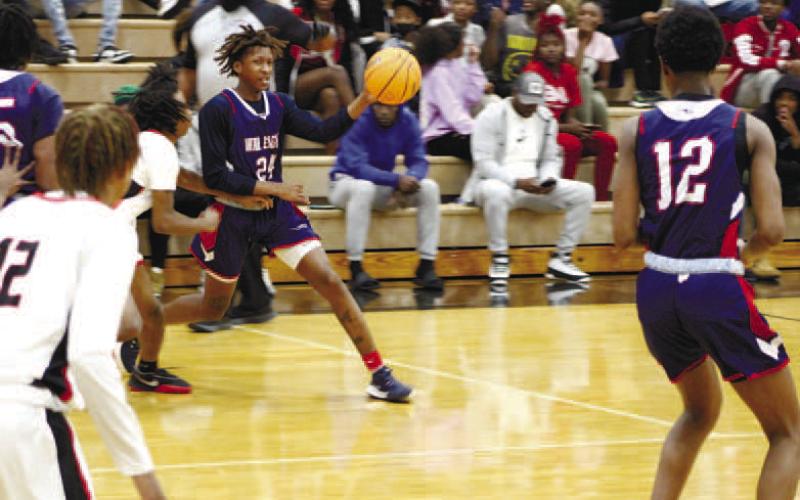 War Eagles scrimmage before season opener