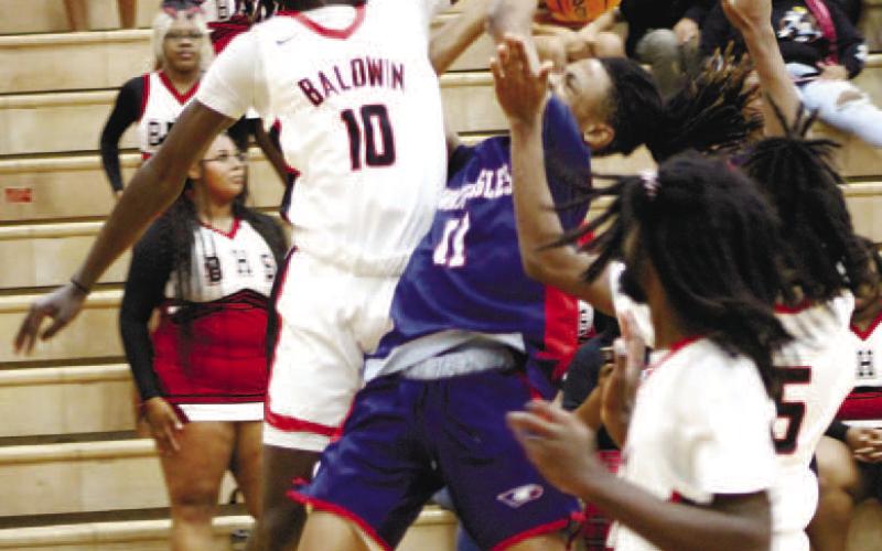 War Eagles scrimmage before season opener