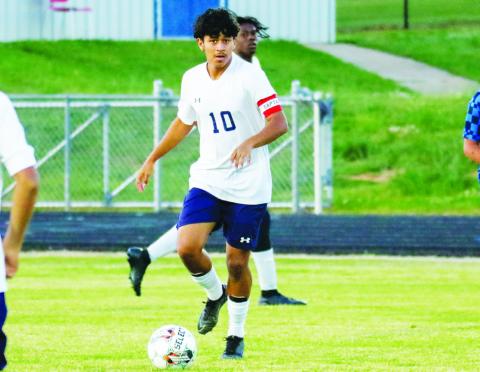 Putnam County junior midfielder Angel Sanchez (10) controls the tempo of his team’s possession. LANCE MCCURLEY/Staff