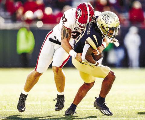 Yellow Jackets last obstacle to Bulldogs’ perfect regular season