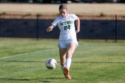 Gatewood head coach Tracy Harper said senior Riley Justice (24) has been one of the team’s best defenders this season. LANCE McCURLEY/Staff