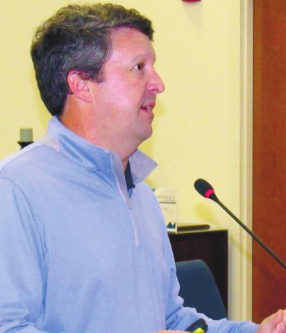 Matt Poyner, executive director of the Putnam Development Authority, updated the Eatonton City Council on April 5 about the direction of the PDA. MARK ENGEL/Staff