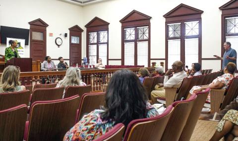 Last Tuesday, Eatonton’s historic Putnam County Courthouse was the site of the first of three scheduled community meetings to address local opioid and other addictive drug problems. Panelists gave opinions and also listened to comments from members of the public. IAN TOCHER/Staff