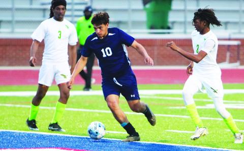 Putnam returned Emmanuel Meraz (10), last year’s leading goal scorer from last season. LANCE MCCURLEY/Staff