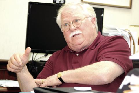 Putnam County Sheriff Howard Sills discusses the Dermond case with reporters recently in his office. LYNN HOBBS/Staff