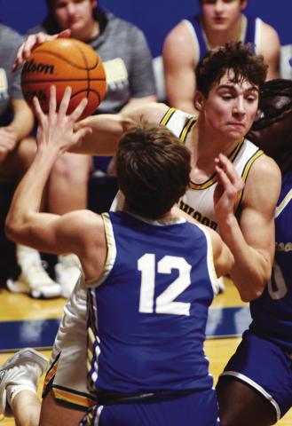 Gatewood’s Matt Allen fights for position against Brentwood last Thursday at Windsor Academy. IAN TOCHER/Staff
