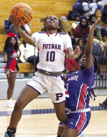 Journey Waller (10) goes for a layup against Westside-Augusta last Tuesday