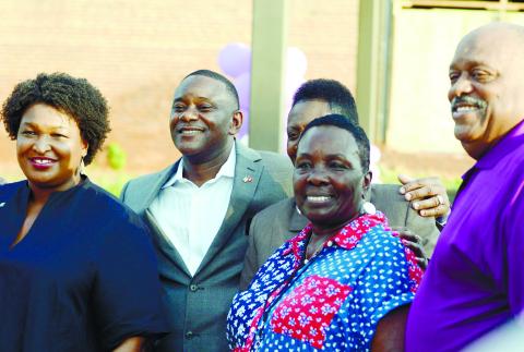 Abrams stumps in Eatonton