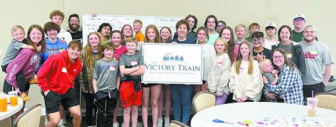 Victory Train president Theresa Kemp and Lakeside Church student pastor Nick Teal lead Lakeside Youth Group in giving back to the community. CONTRIBUTED