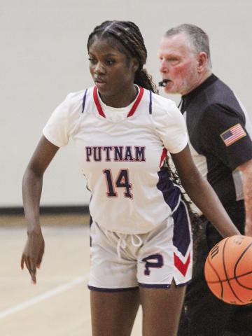 Putnam County junior Jaikarccie Smith looks to move the ball against Jones County. BRAD HARRISON/Staff