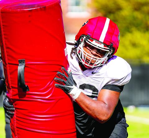 Freshman Jordan Thomas (92) is a Georgia defensive lineman to watch in Saturday’s scrimmage. COURTESY OF UGA ATHLETICS