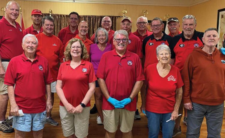 LO Elks host veterans’ pizza party